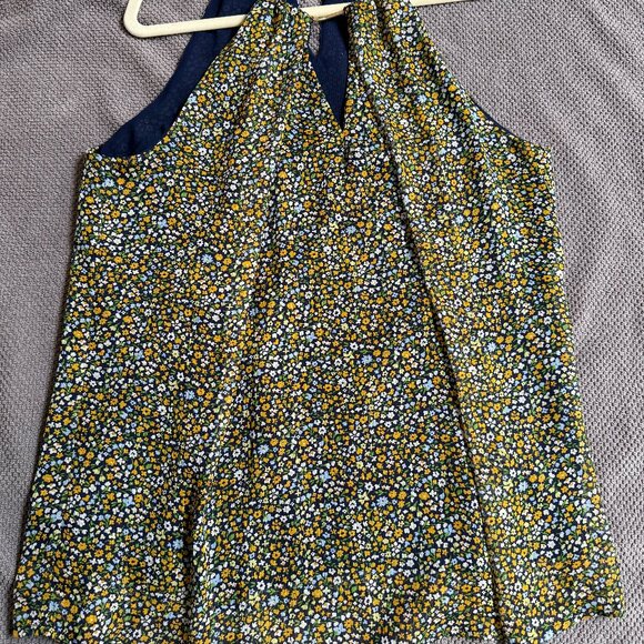 top - Picture 4 of 5